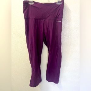 Capri Athletic Leggings